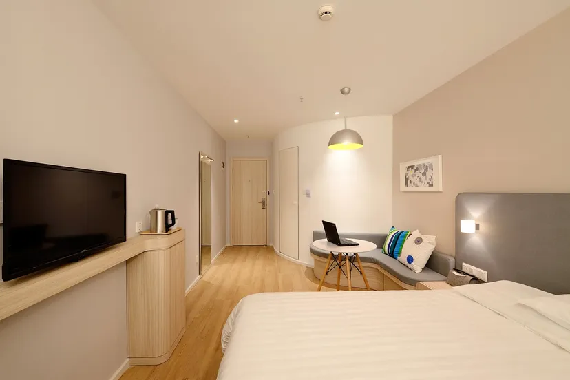 bedroom 1330846 1280