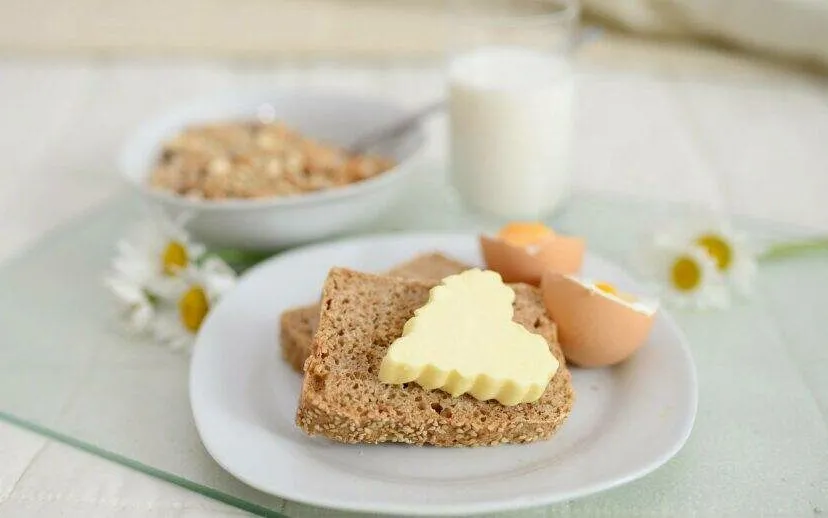 breakfast adjusted 915x518 1