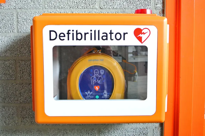 defibrillator 809448 1920