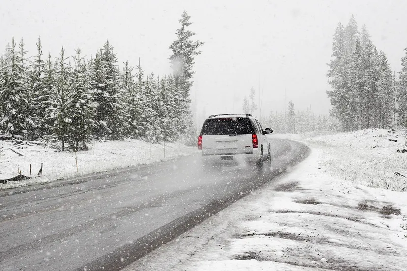 pixabay winter autoweg