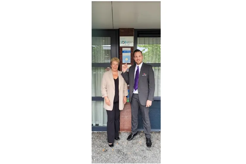 thea westdijk bedrijfsleider en met stefan eising bonte wever