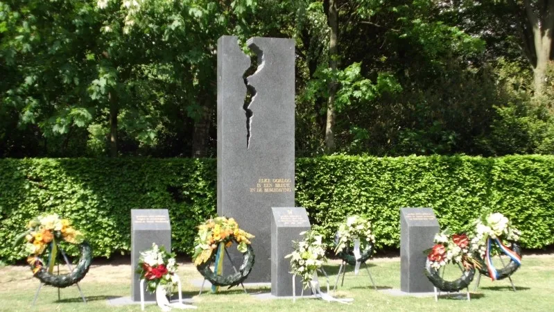 15137412 gedenkteken gevallenen barneveld w800 h600