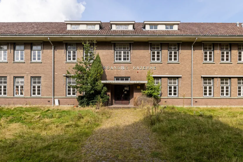 berganiuskazerne ede 2