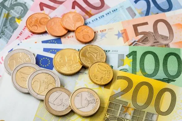 geld munten en biljetten