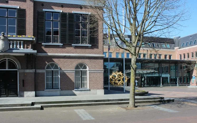 gemeentehuis barneveld twee 915x518 1