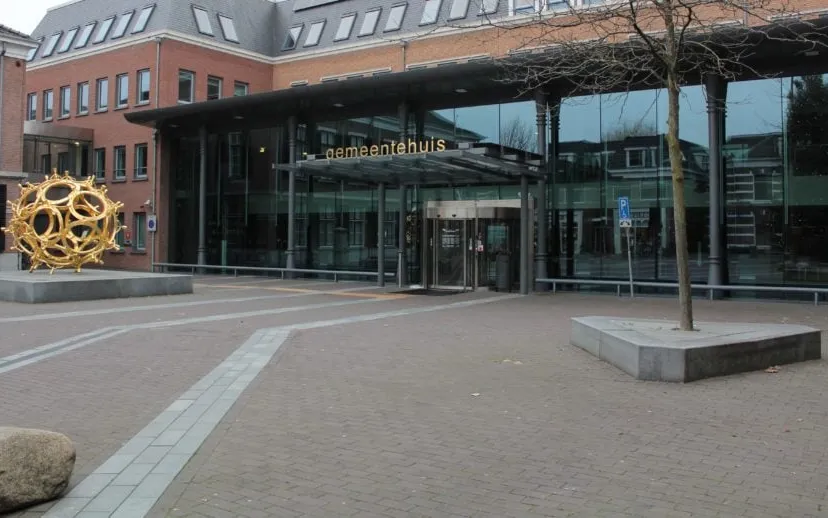 gemeentehuis barneveld winter 915x518 1