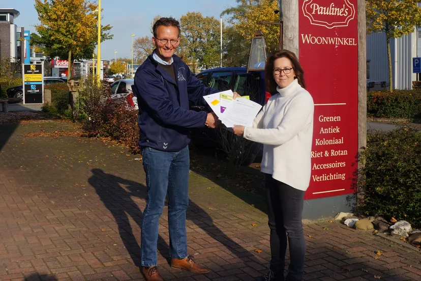 uitreiking stemkaart biz de briellaerd barneveld