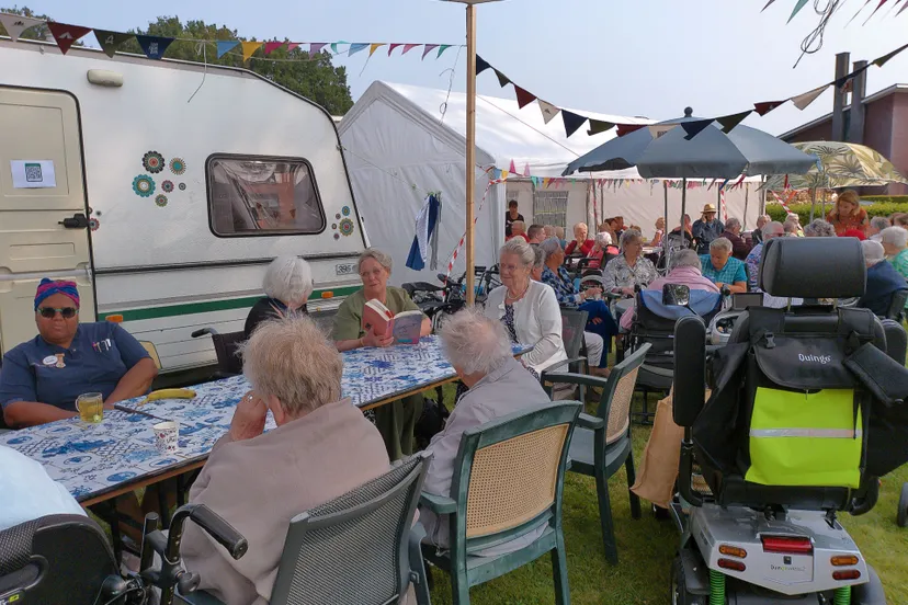 voorlezen bij camping nieuw avondrust voorthuizen