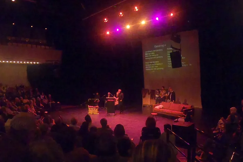 indische salon vlcsnap 2024 11 04 19h20m02s220