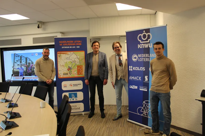 aankondiging nk wewielrennen 2025 in ede chris ouboter