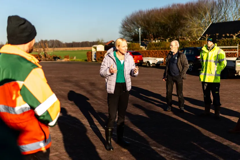 Wethouder Mijntje Pluimers opent de uitdeeldag_Marcel de Bont