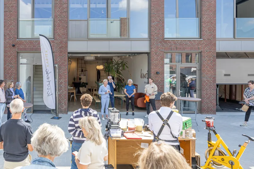 Kwiek Fysiek - Officiële opening nieuwe pand door Wethouder Sport en allereerste leden Kwiek Fysiek