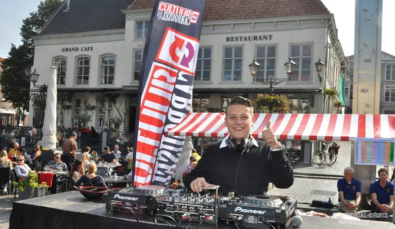 20170924 boz marqeez 001