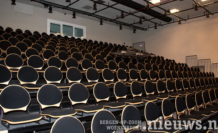 20191130 hoo tribune kloosterhof 1b