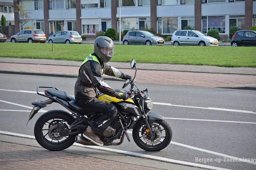 2020 motorrijles dek bergenopzoom 050