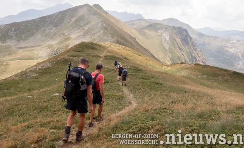 chrisbonis kosovo dsc3488 01