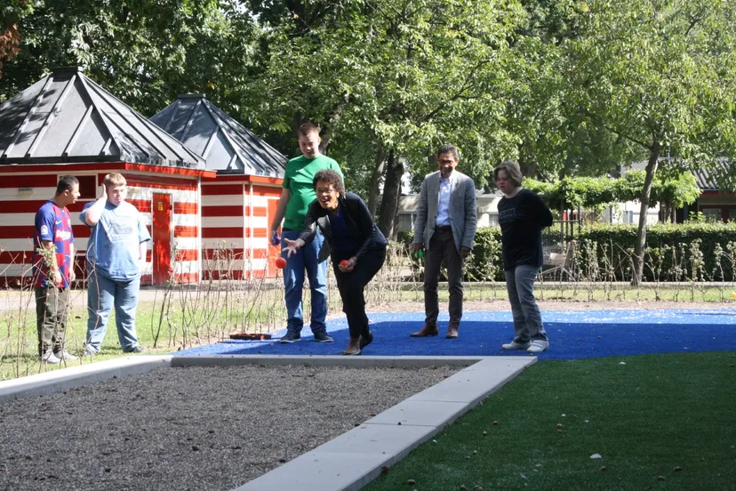 opening beweegtuin lambertijnenhof boz