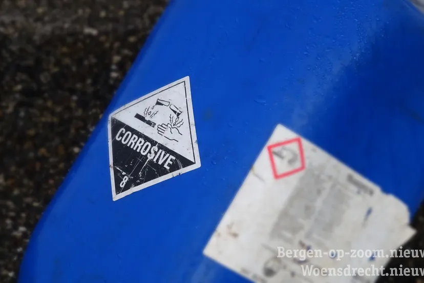 vaten vat chemicalien drugs dumping corrosive vkr 012019