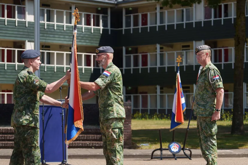 20250710_overdracht vaandel