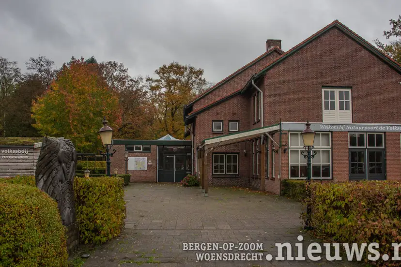 20251023 JKr Oss BlauwePauw