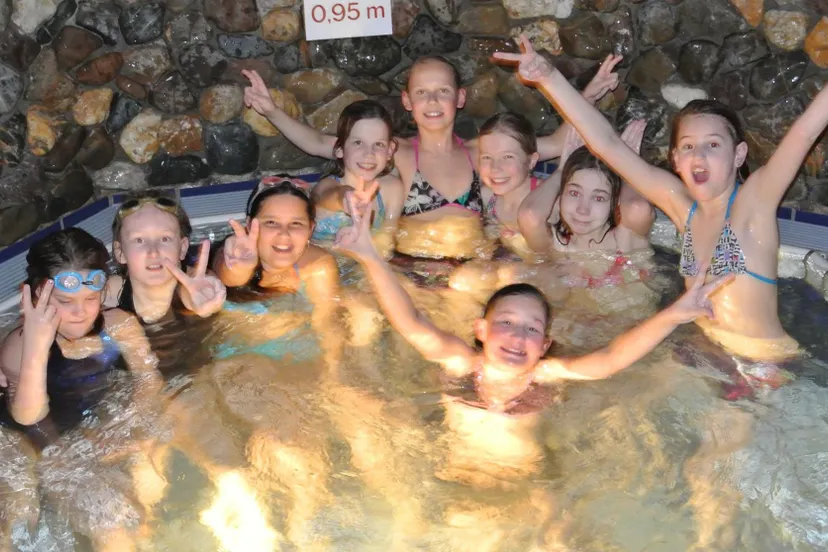 12184121 541996945953126 1858211663528385532 o e1446855143758