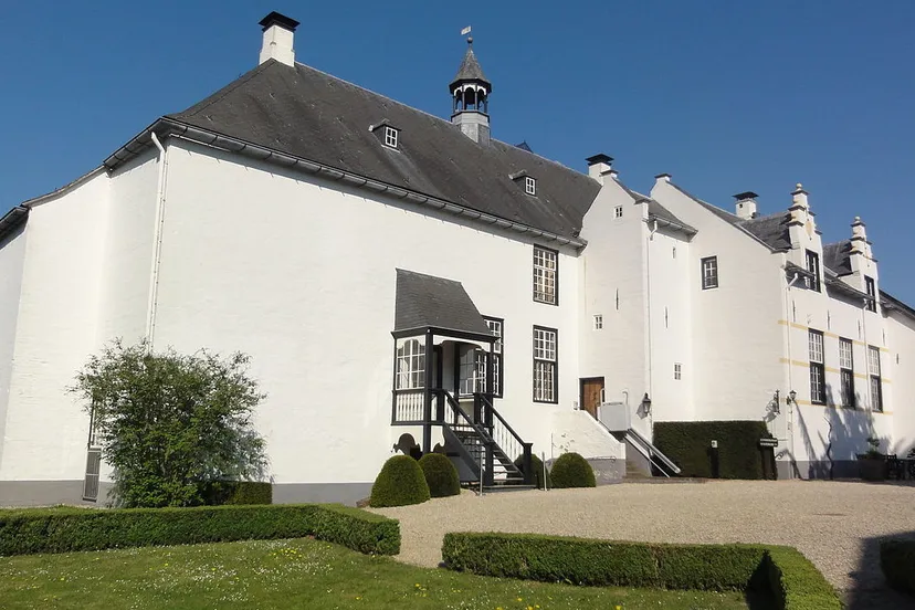 1280px ewijk rijksmonument 520284 slot doddendaal hoofdgebouw e1441532806581