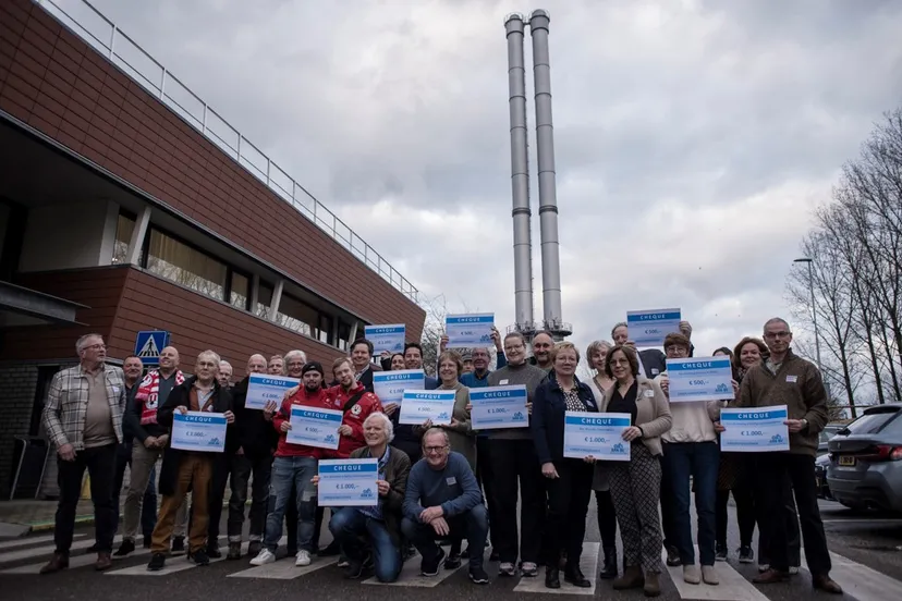 2024 02 09 foto uitreiking cheques