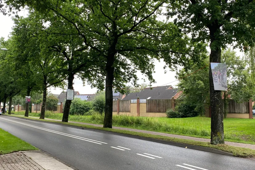 210715 borden langs de weg vierdaagse 2