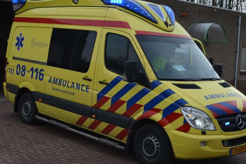 ambulance 08116 e1446496810995