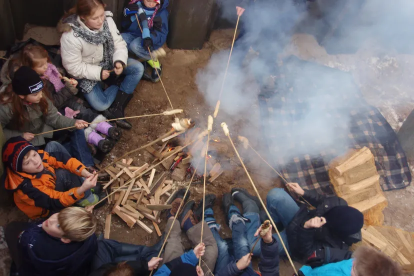 banjertocht met kampvuur
