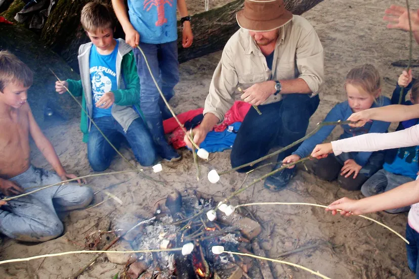 banjertocht met kampvuur