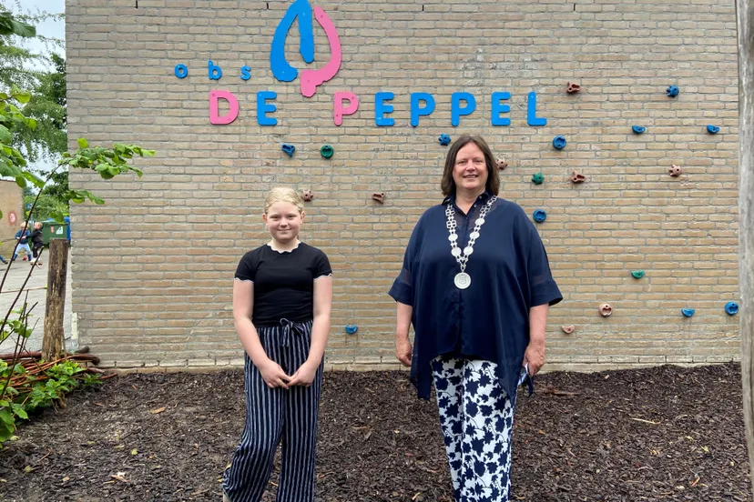 bij kinderburgemeester logo peppel liggend