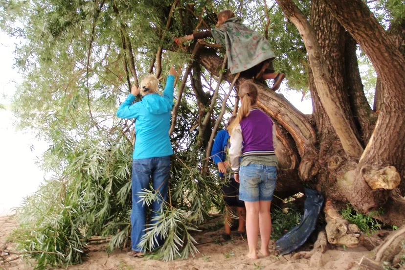 e7ur2easm245l9m9om9heqyo9 fotodijkm2014 07 14waalweekbacktobasics1 1