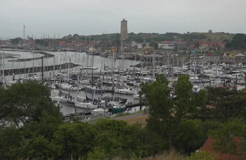 een ode aan terschelling en zijn beroemdste bewoner hessel