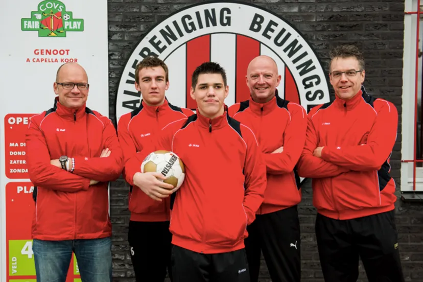 eerste lustrum voetbal van vv beuningse boys