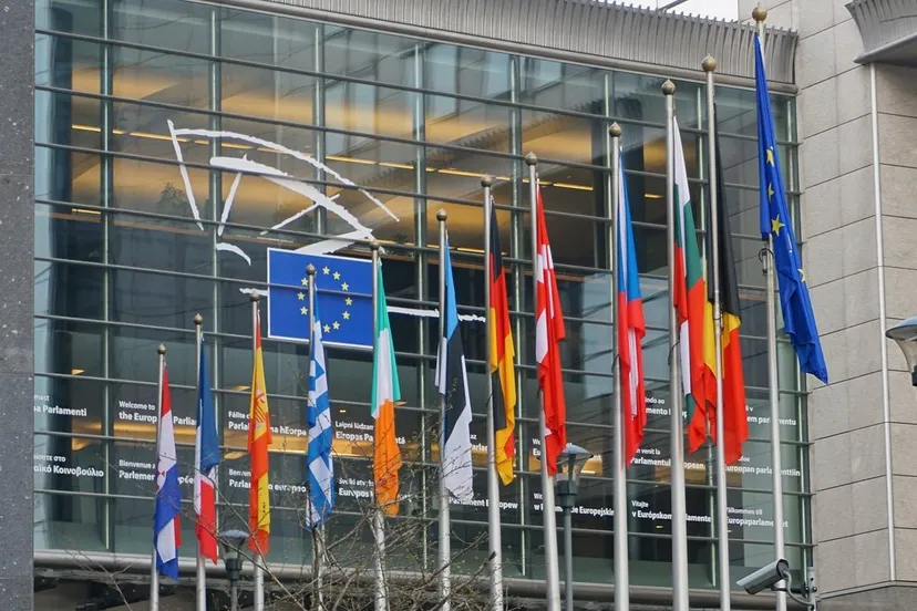 eu 704261 1920 e1466530171865