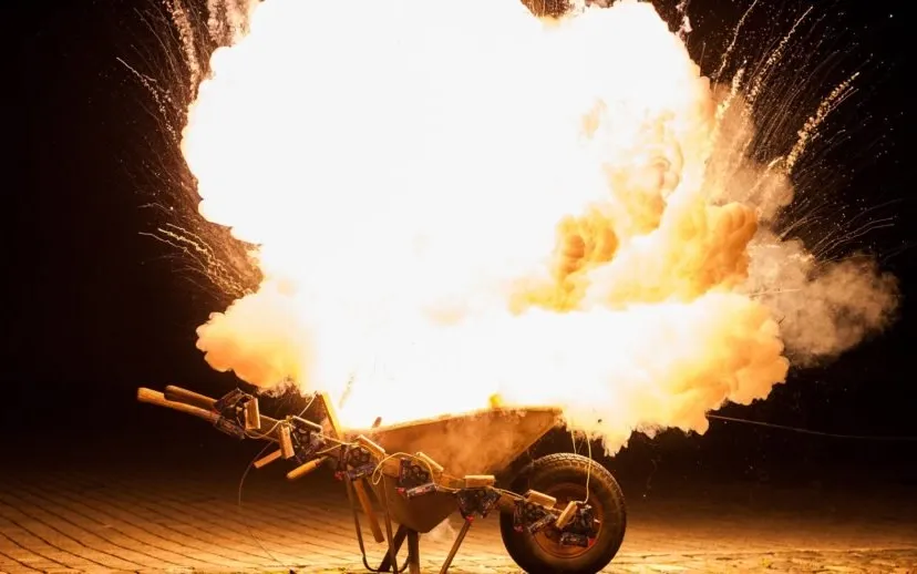 explosion 1325471 1920 915x518