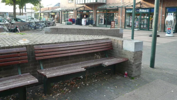 fhyyqg0om1u1edeu9asqxcdz3 bankje c1000