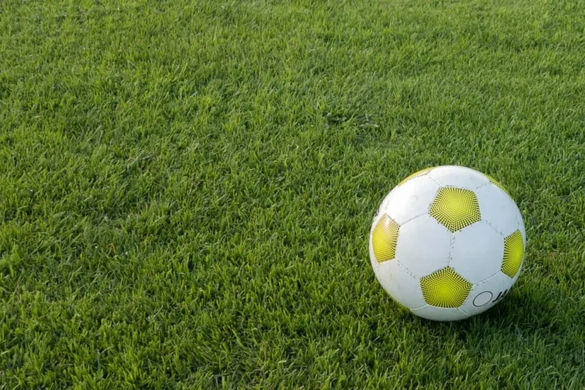 football 472040 1280 e1431297173609