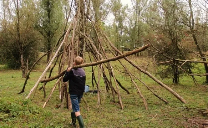 fotodijkmagazijn2014 10 08huttenbouwen