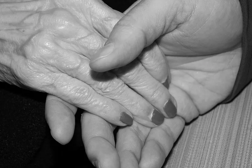 hands 578917 1280 e1429397865157