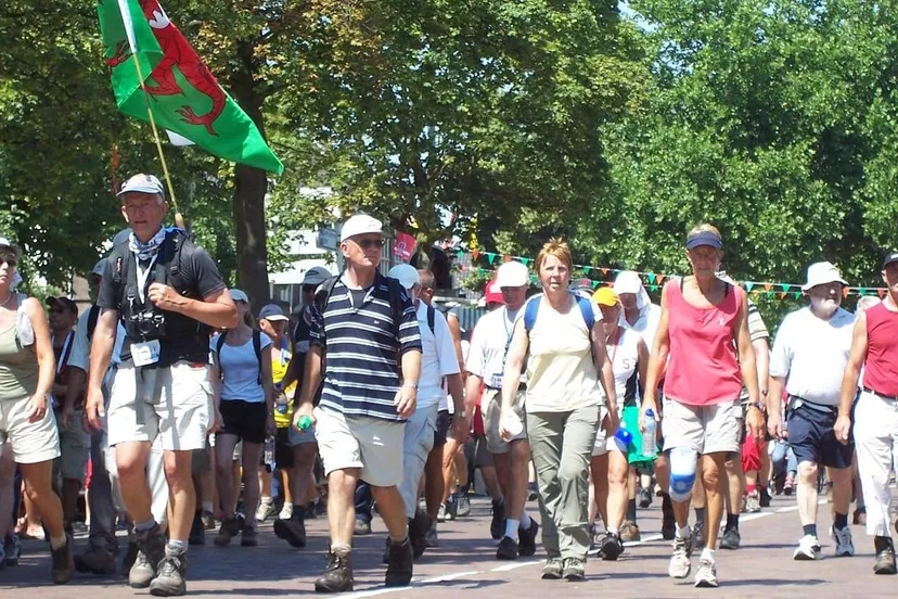 intocht vierdaagse 2006 dag 1 e1429743861639