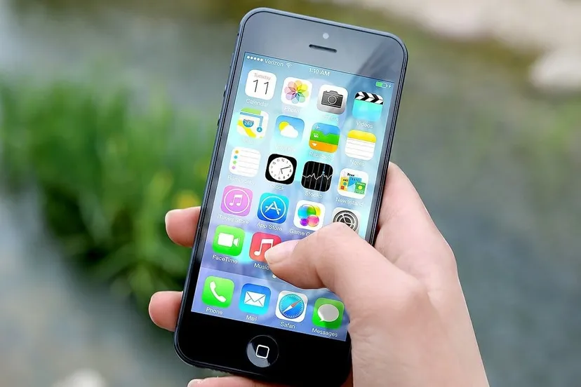 iphone 410311 1280 e1432852852632