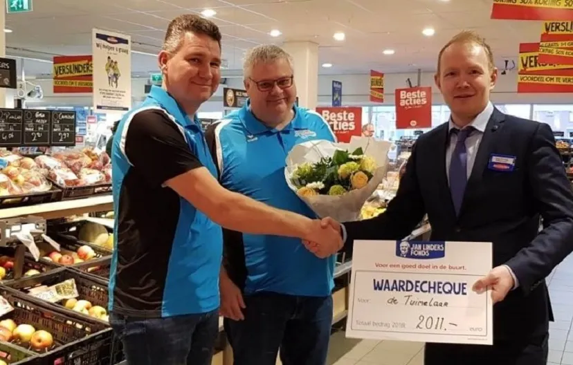 jan linders sponsort de tuimelaar met 2011