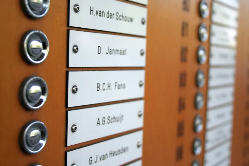 kindercollege over achternamen