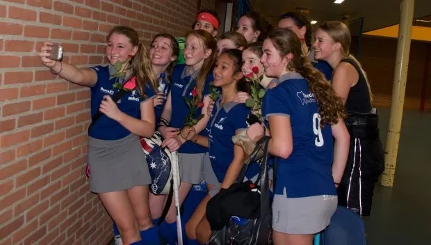 mhcb 2015011072 selfie