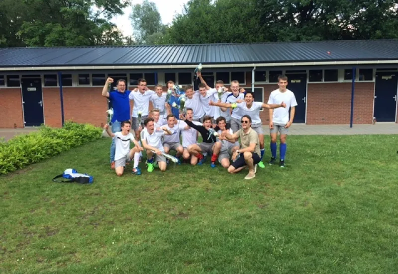 mhcb jb2 kampioen