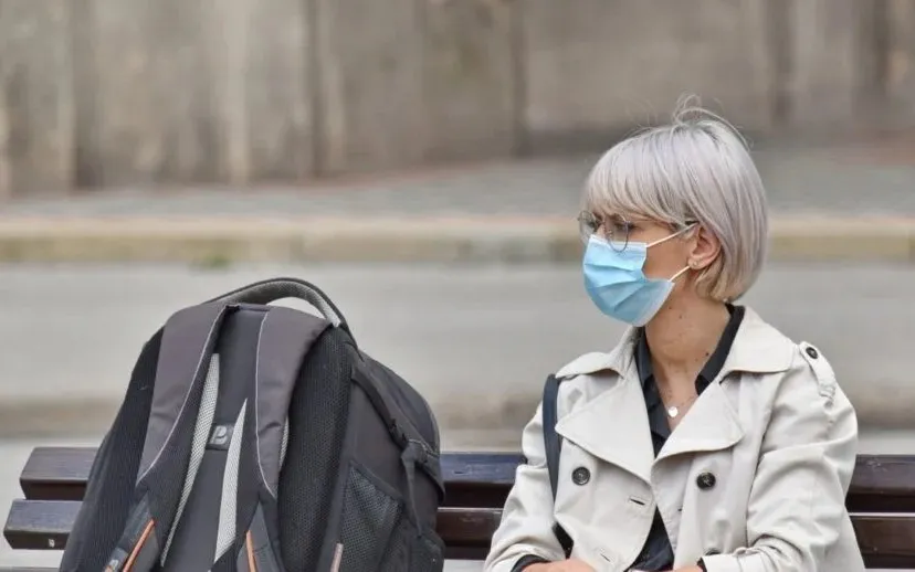 mondkapje reizen bicanski pixnio 915x518