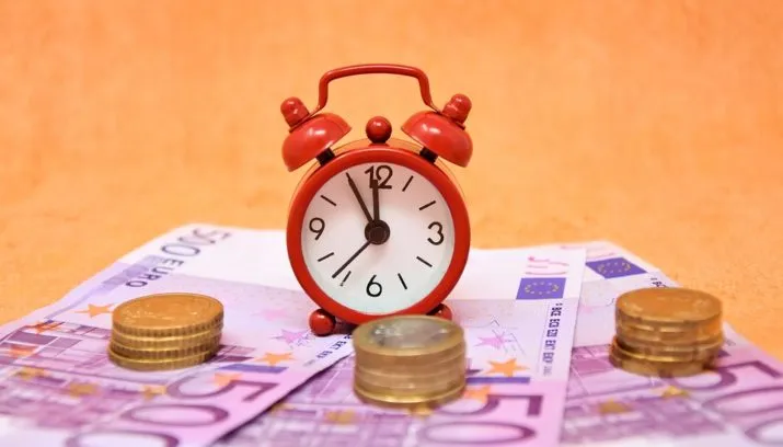 money 3046942 960 720 715x408