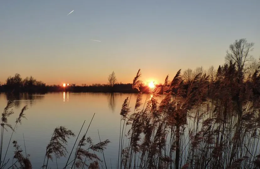 rivier zomaarwatzwerven pixabay